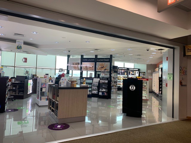 Foto tienda puertas 3 y 4